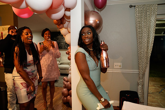 DHM40th-103